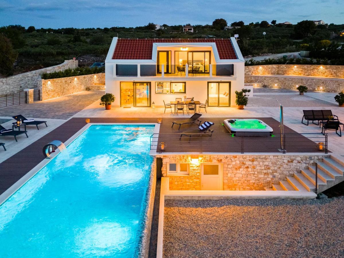 Villa Celeste Supetar Exterior photo