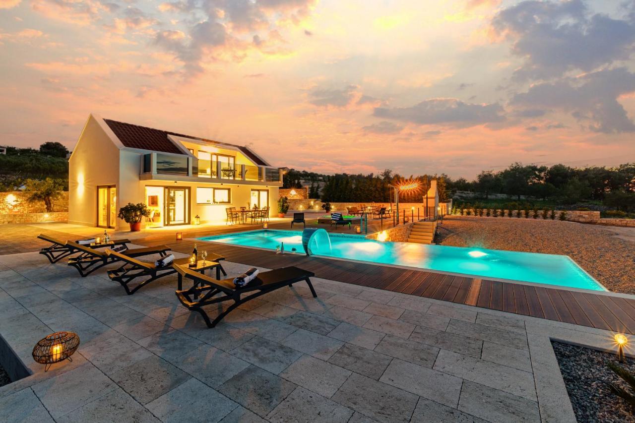 Villa Celeste Supetar Exterior photo